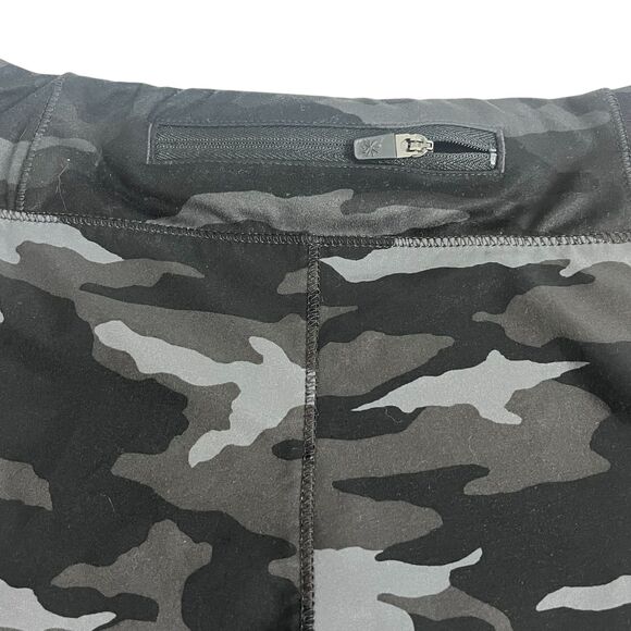 Athleta Girl Large 12 Shorts Record Breaker 3" Camo Athletic Back Pocket - Picture 10 of 11